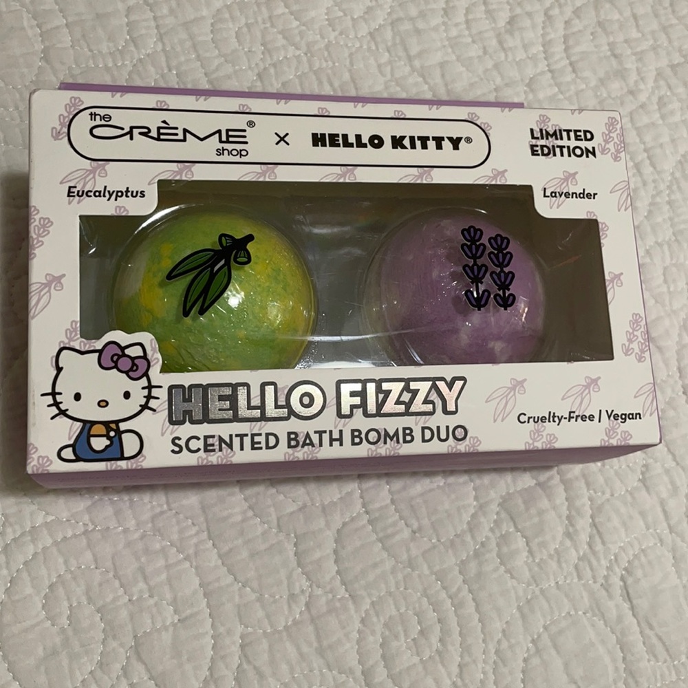 Hello kitty creme shop limited edition bath bombs